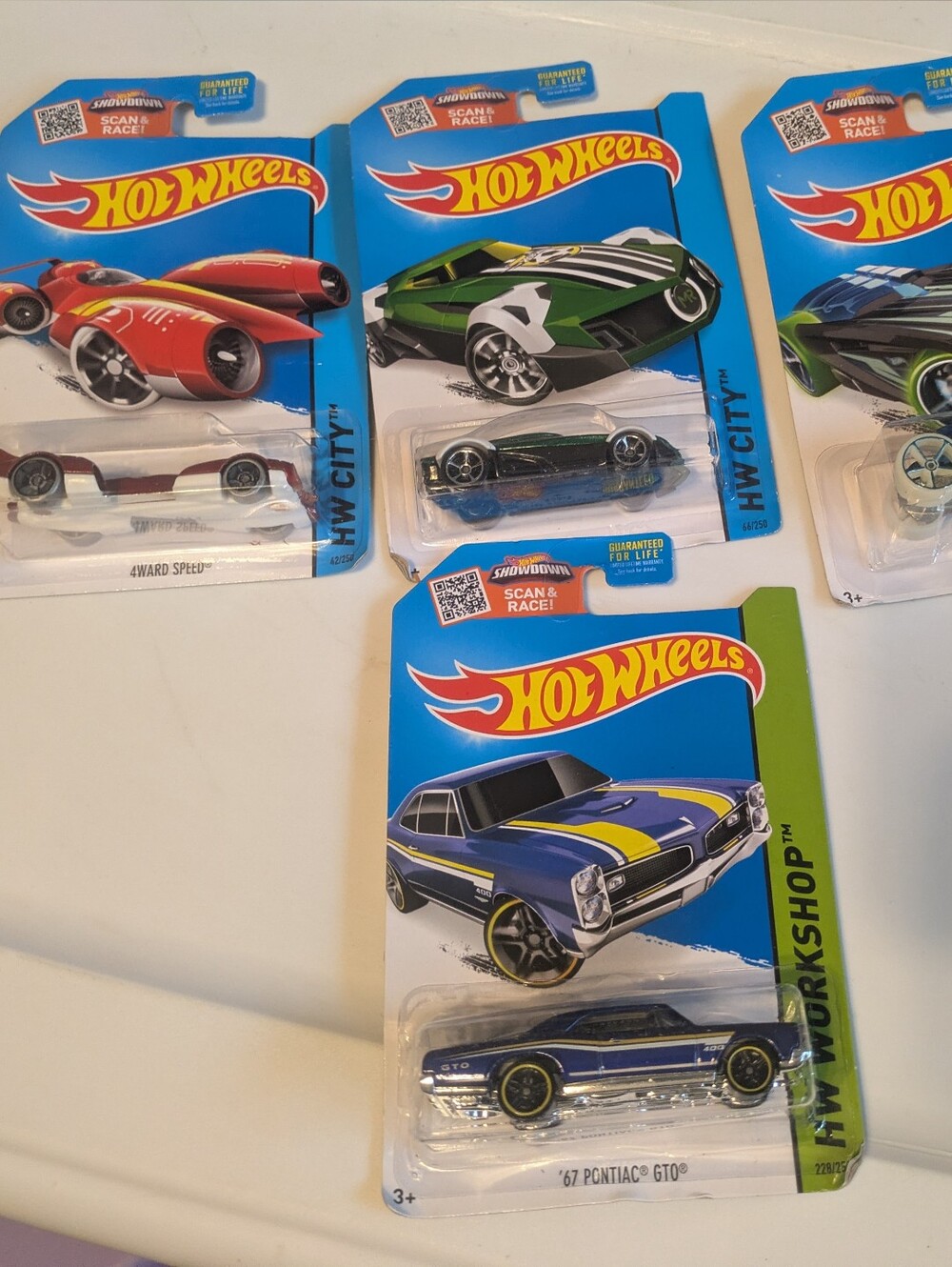 Kids Toy Cars 4 - Blue, Red, Green, Black Hot Wheels Showdown NWT Race Cars